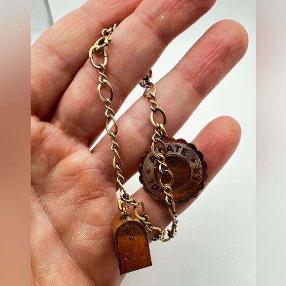 Vintage 1/20 12k GF yellow gold charm bracelet with three charms! - Picture 7 of 14